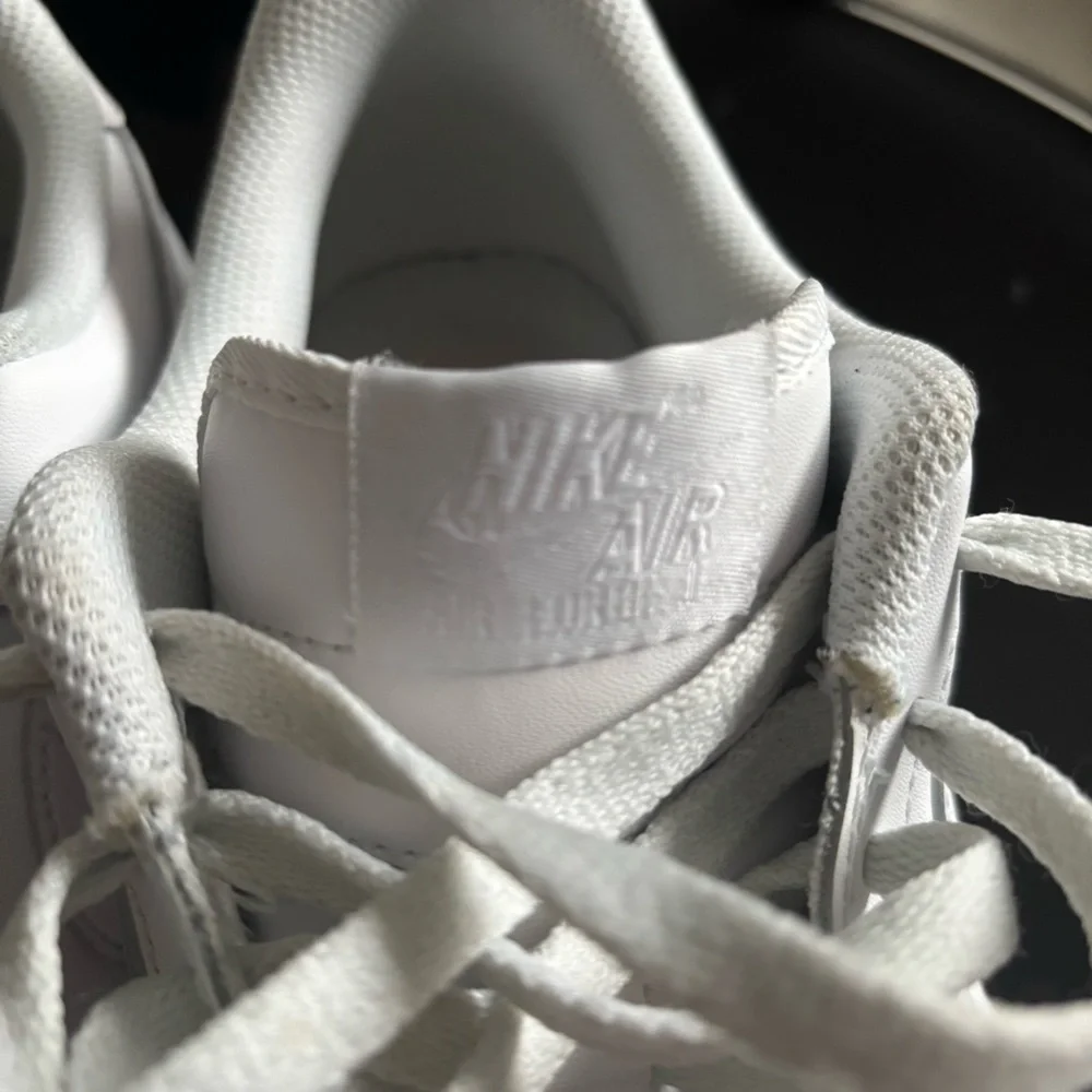 Nike Air Force 1 White Low Top Men's Classic AF1 Sneakers Size 11.5